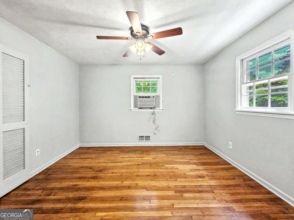 644 Noell Way Lilburn - Photo 8