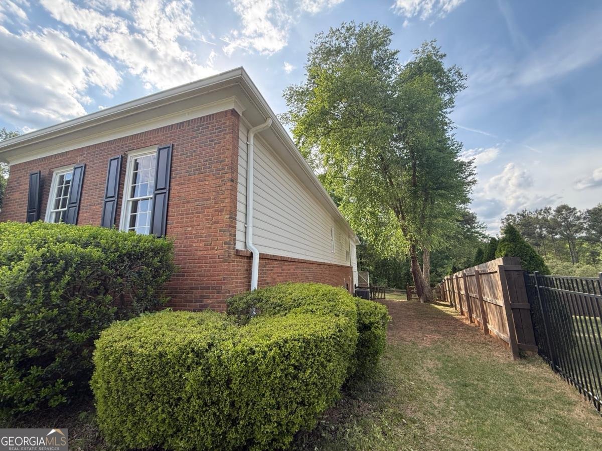 3607 Hampstead Lane Roswell - Photo 6