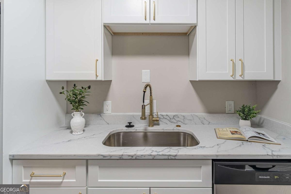 1103 Lake Pointe Circle Roswell - Photo 17