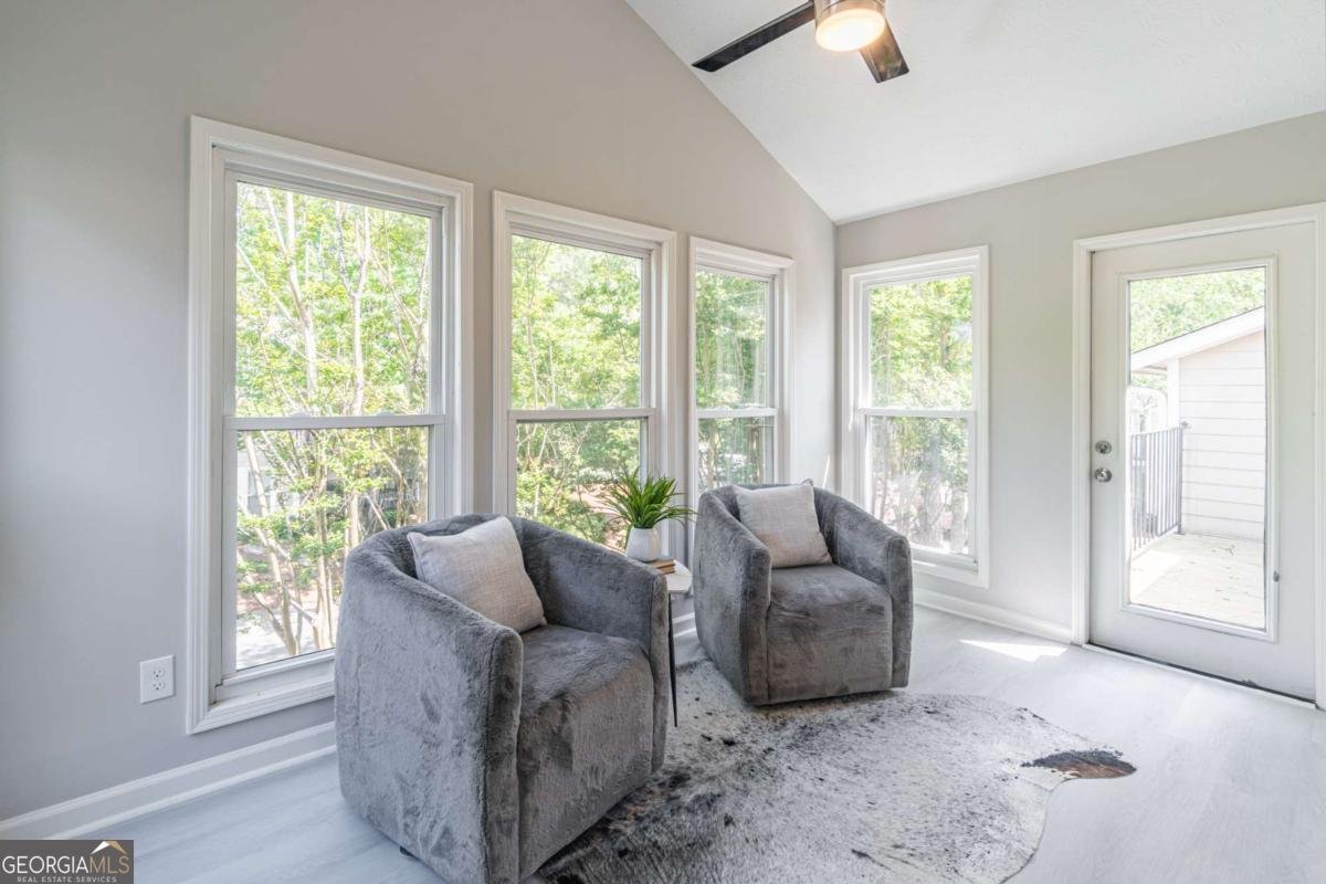 1103 Lake Pointe Circle Roswell - Photo 8