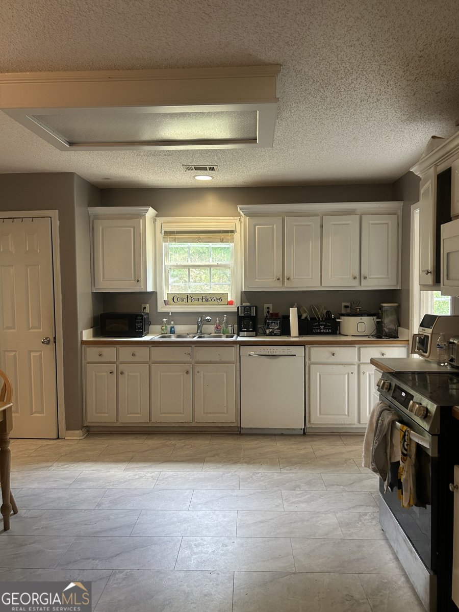 31 Pinewood Lane Colbert - Photo 9