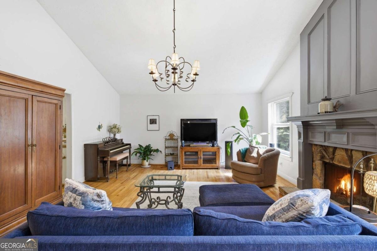 2894 Mcpherson Road Roswell - Photo 6