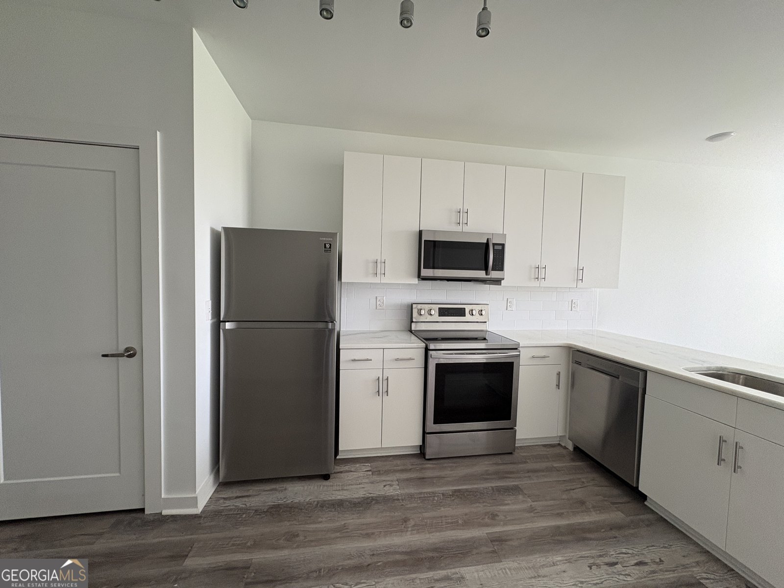 525 Parkway Drive Atlanta - Photo 8