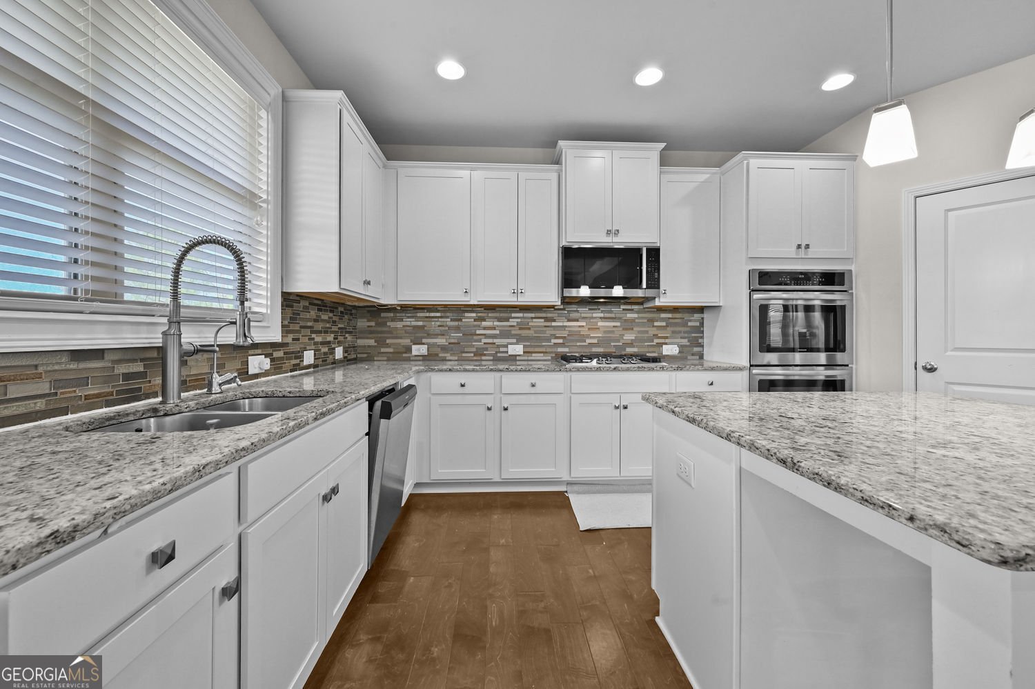 3998 Golden Gate Way Buford - Photo 15