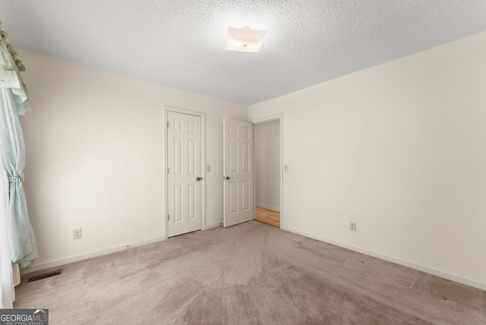 1915 Westmoreland Road Cleveland - Photo 18