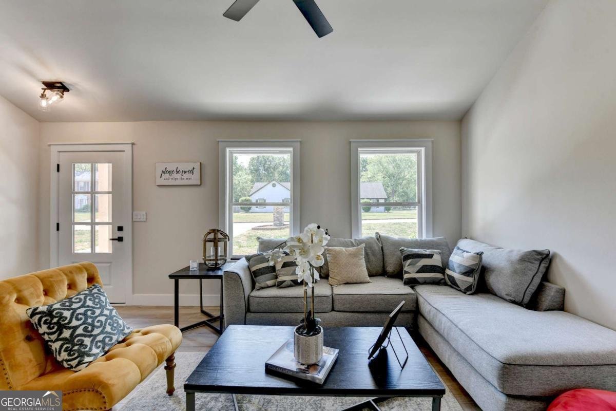 1421 Willow Bend Drive Snellville - Photo 7