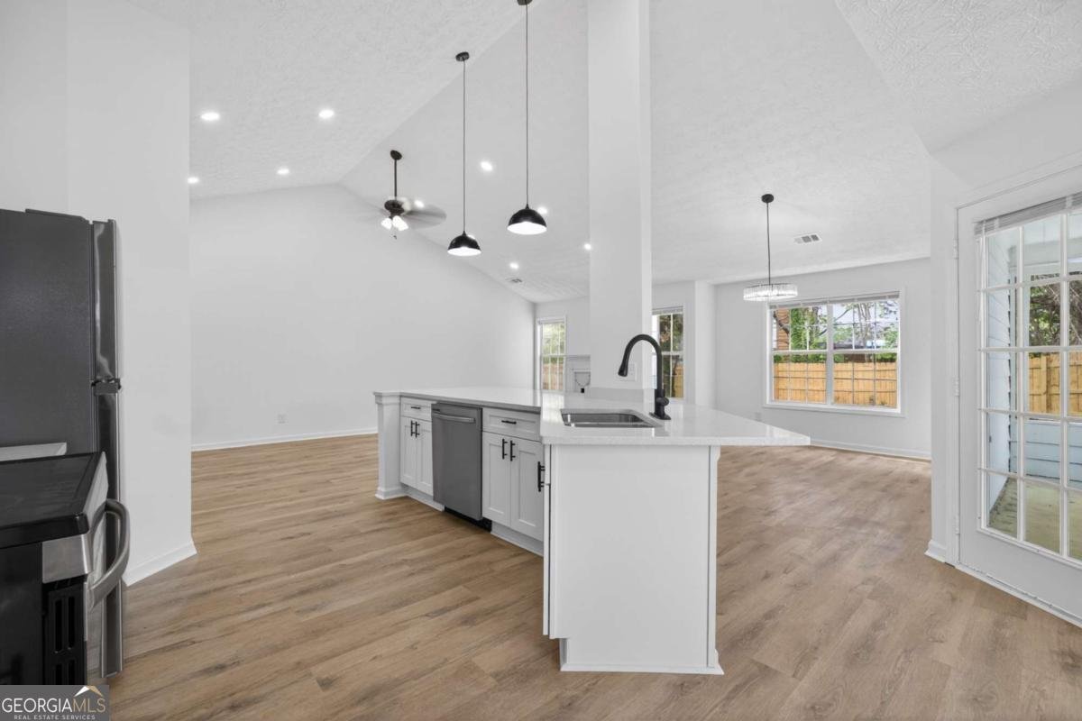 695 Chatham Park Drive Lawrenceville - Photo 13