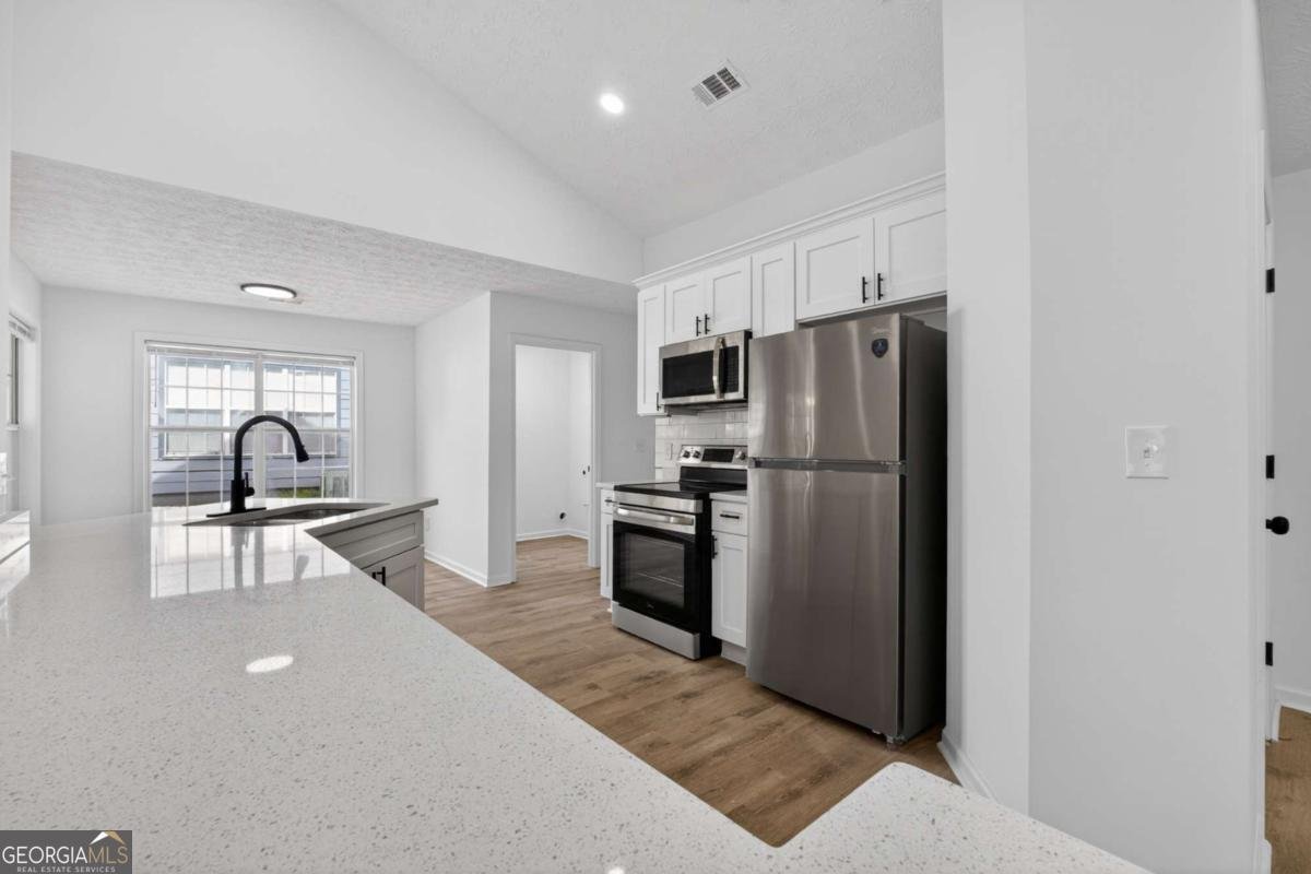 695 Chatham Park Drive Lawrenceville - Photo 9