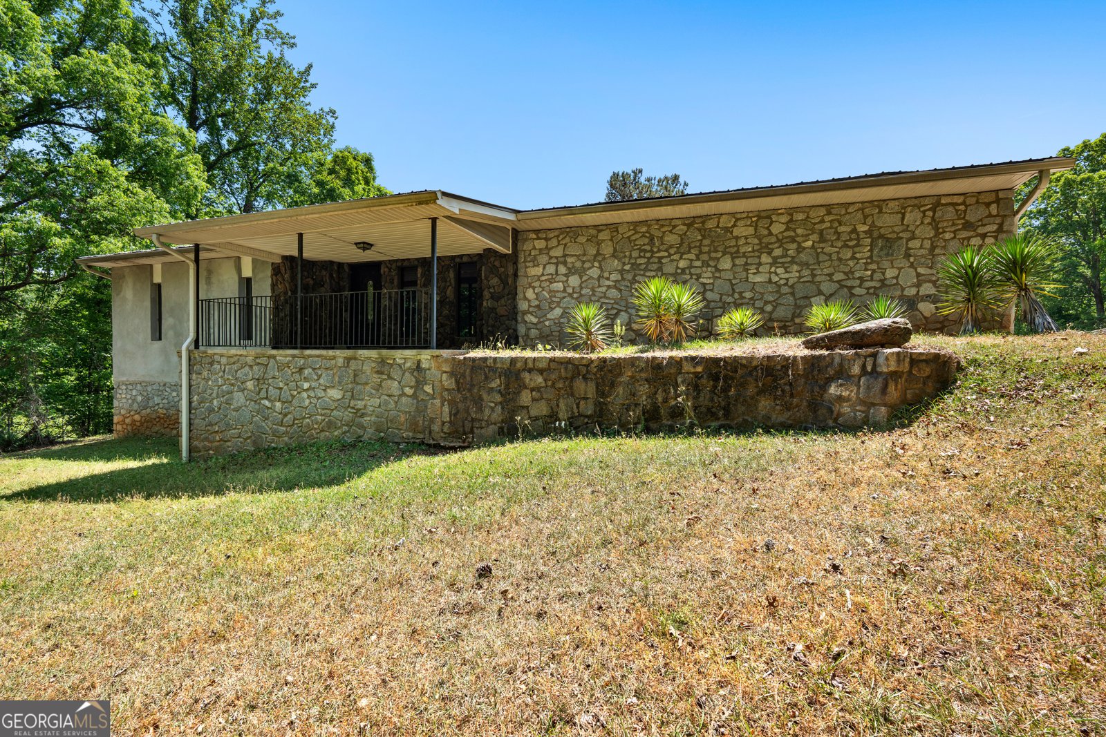 9530 Cedar Grove Road Fairburn - Photo 1