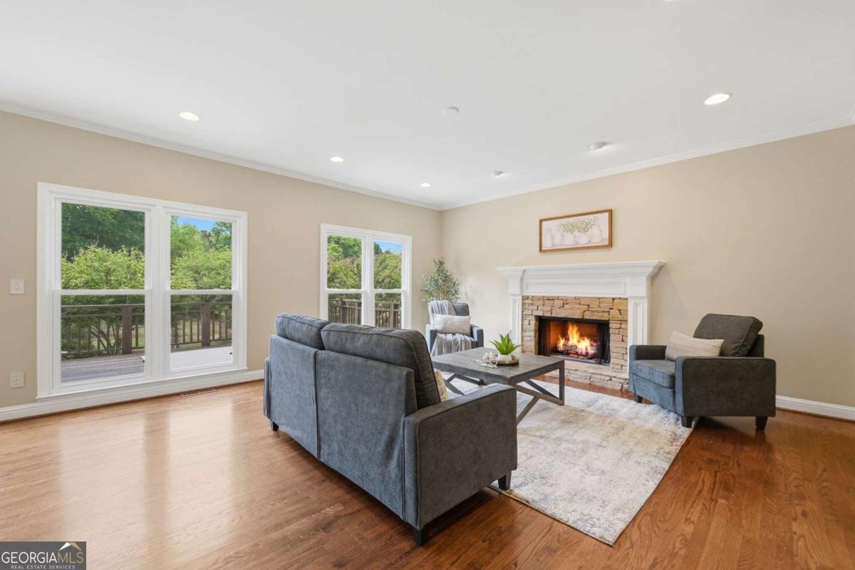 5045 Matthew Meadow Court Alpharetta - Photo 10