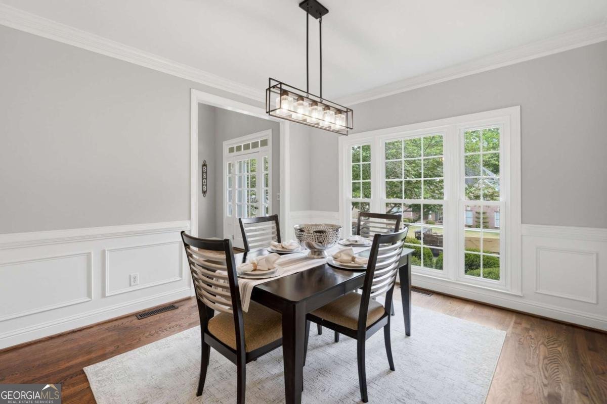 5045 Matthew Meadow Court Alpharetta - Photo 9