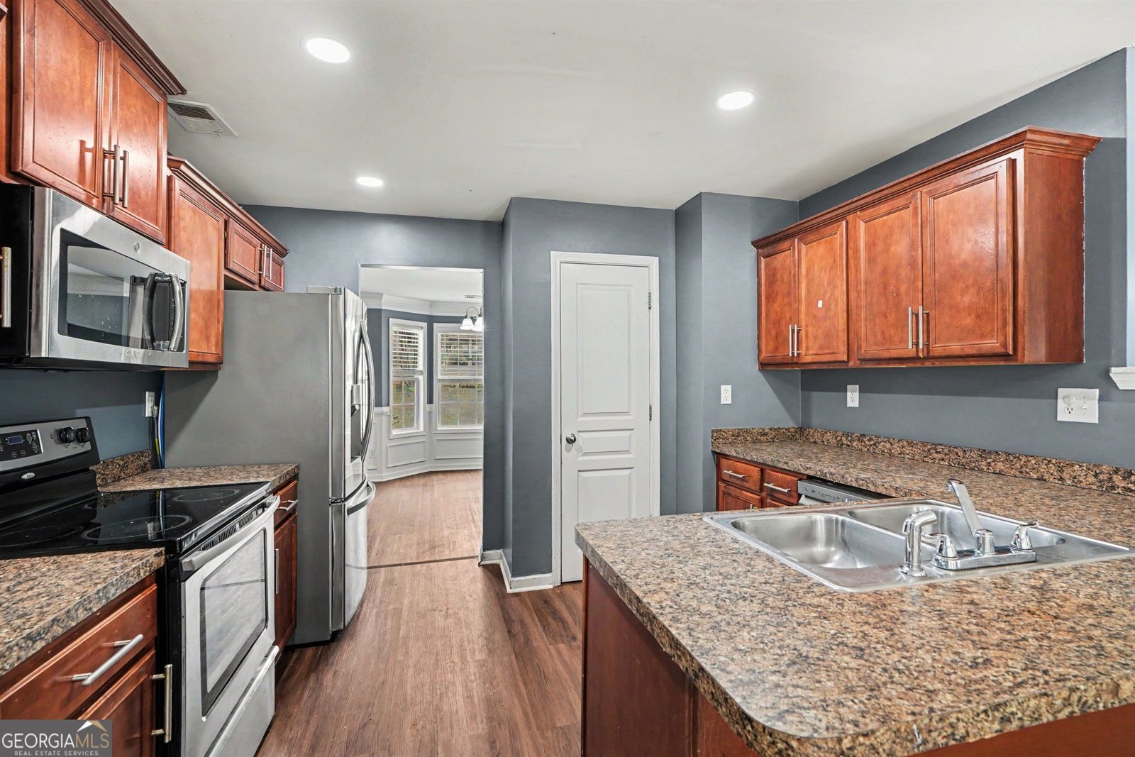 386 Madison Avenue Hampton - Photo 16