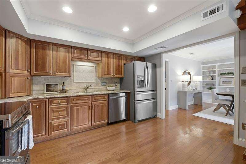 413 The North Chace Sandy Springs - Photo 13