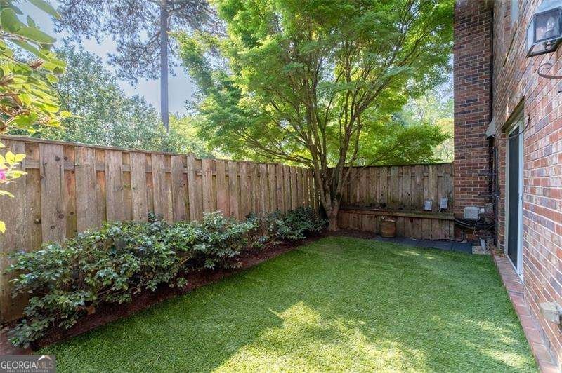 413 The North Chace Sandy Springs - Photo 22