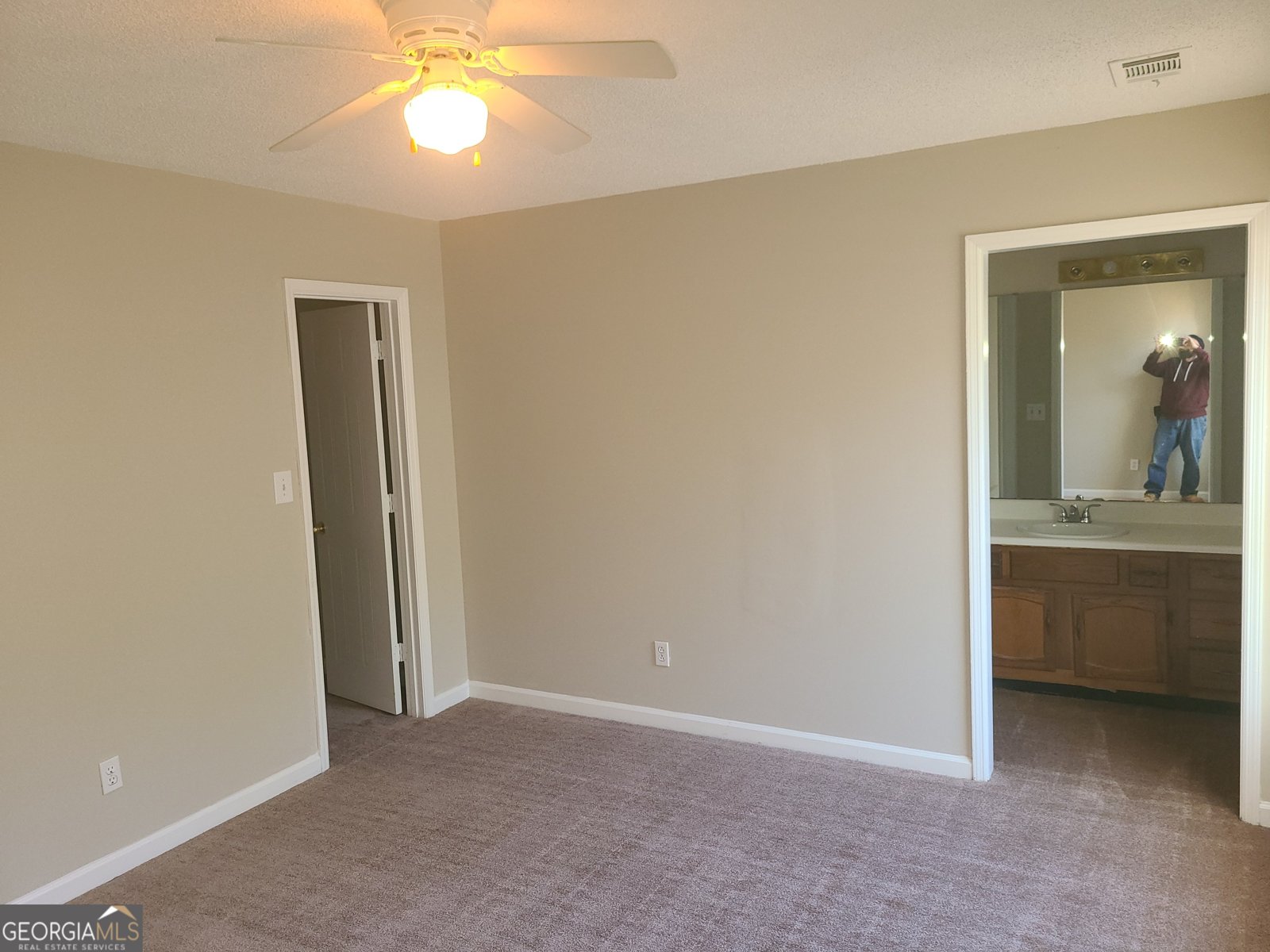 8010 Woodlake Drive Riverdale - Photo 10