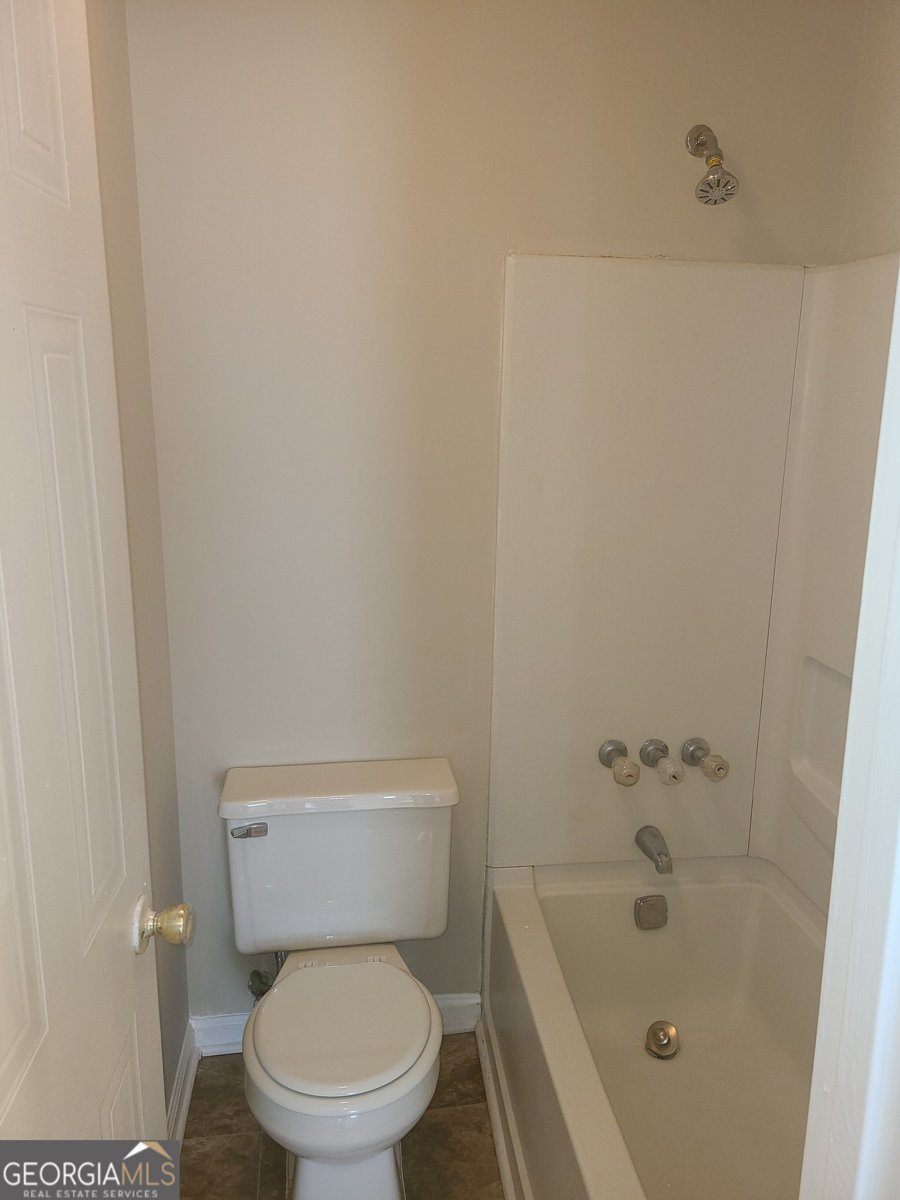 8010 Woodlake Drive Riverdale - Photo 16