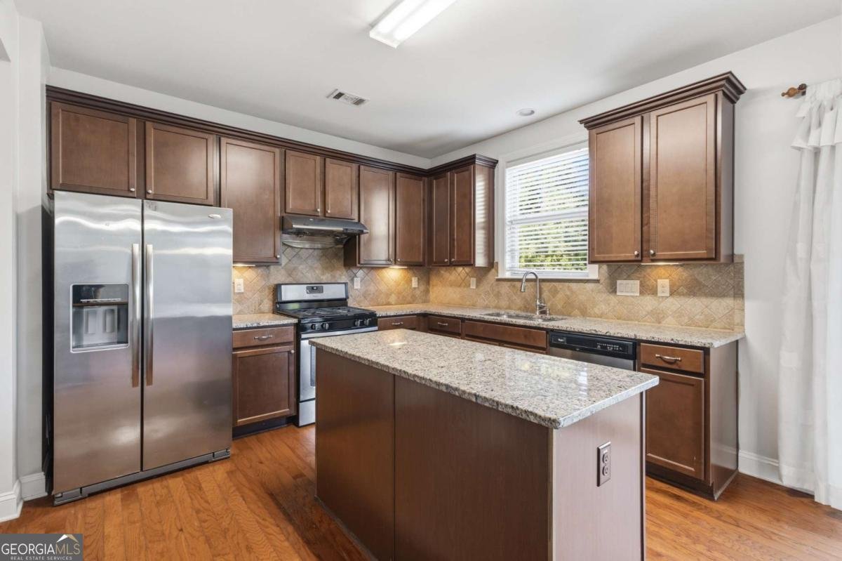 1393 Chelsea Falls Lane Suwanee - Photo 11