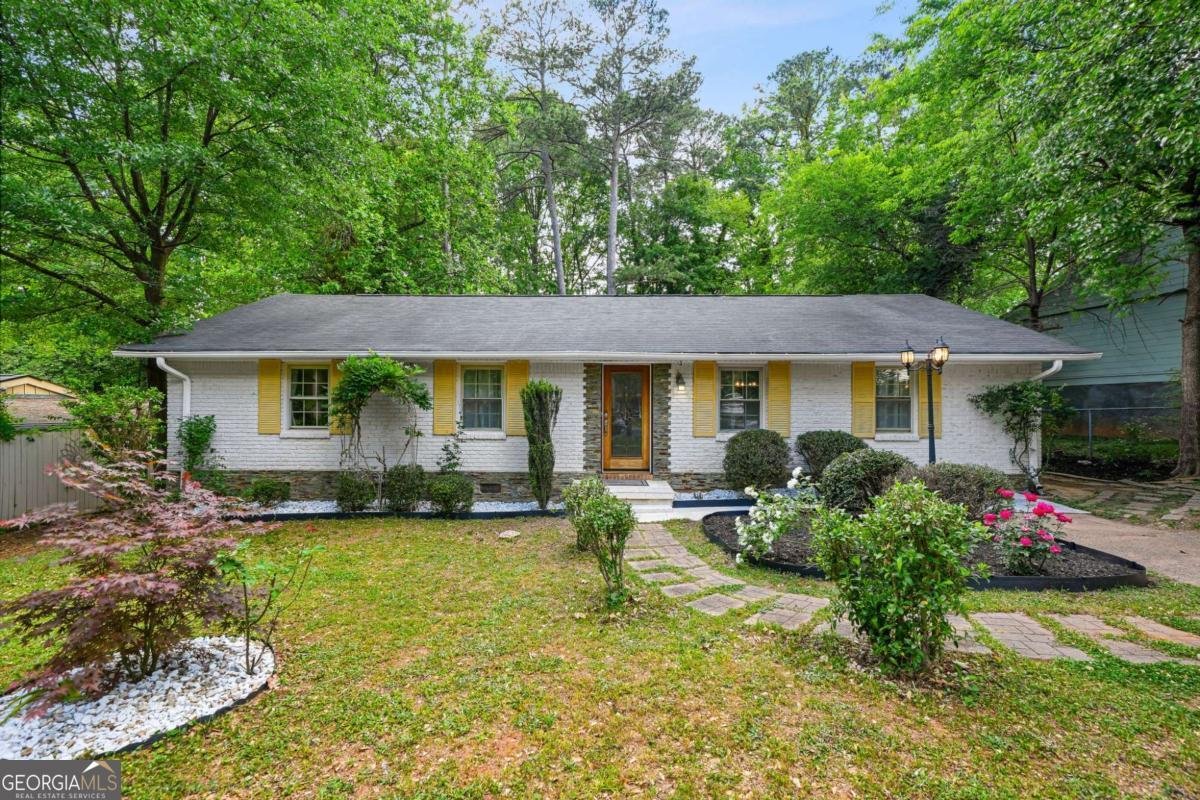 2570 Spring Drive Smyrna - Photo 1