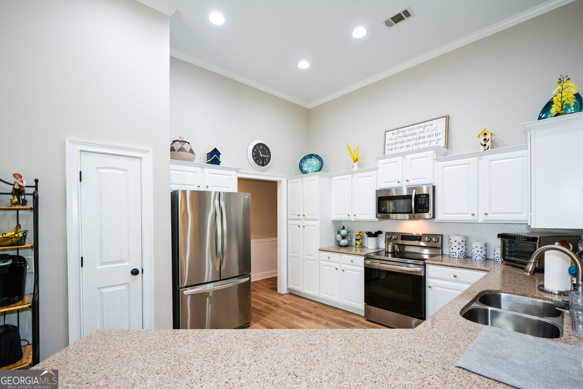 4332 CHESTERFIELD Court Buford - Photo 16