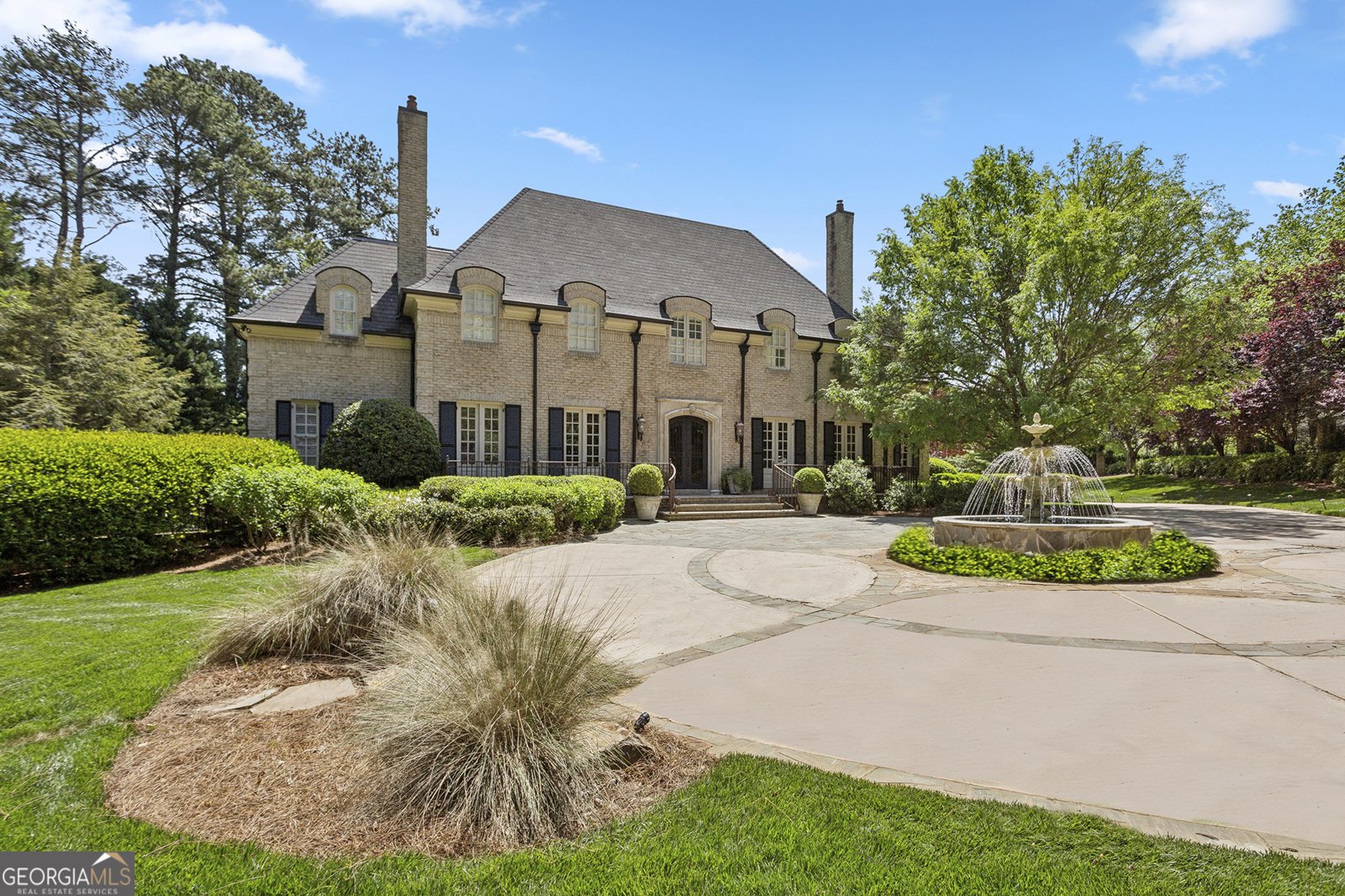 305 Forrest Lake Drive Sandy Springs - Photo 1