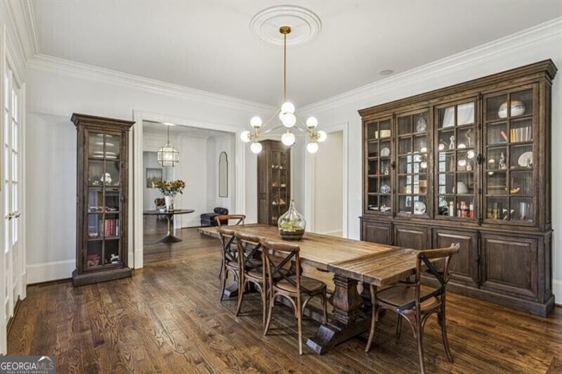 305 Forrest Lake Drive Sandy Springs - Photo 6