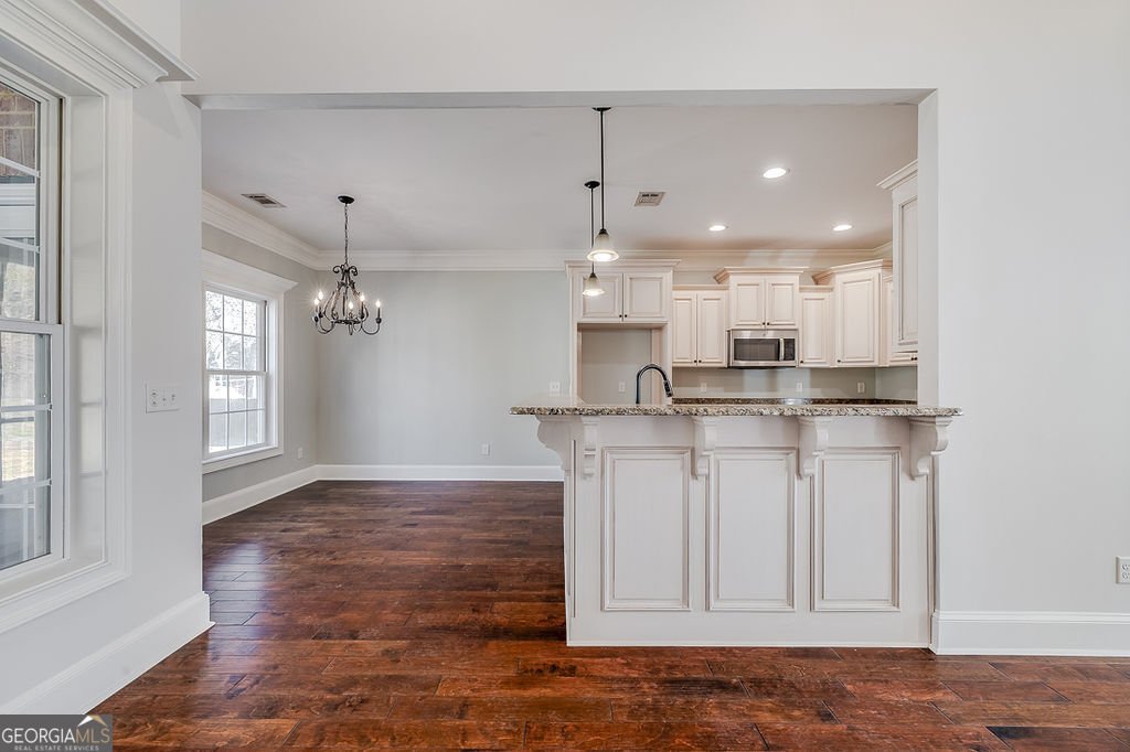 389 Chastain Circle Richmond Hill - Photo 11