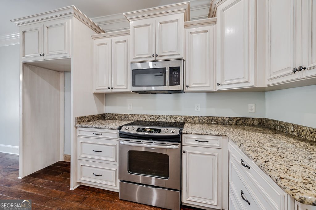 389 Chastain Circle Richmond Hill - Photo 13
