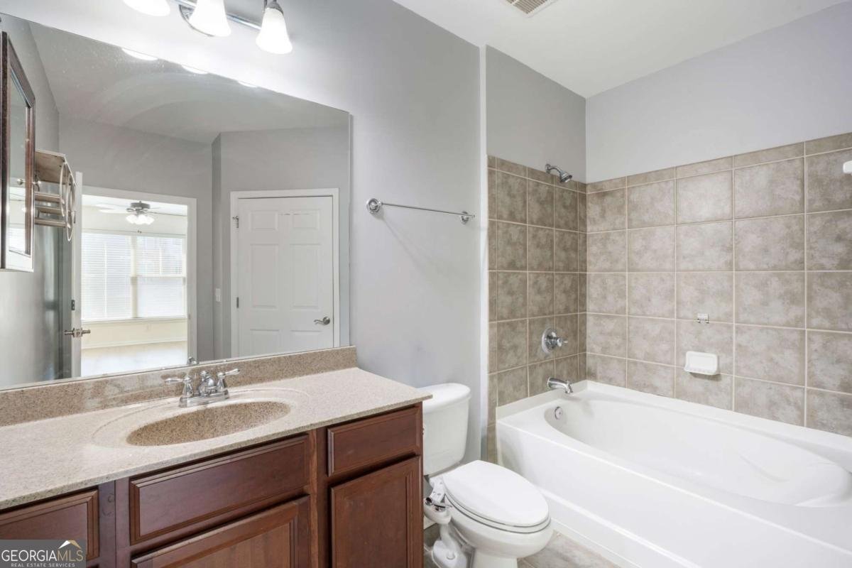 4805 Village Way Smyrna - Photo 6