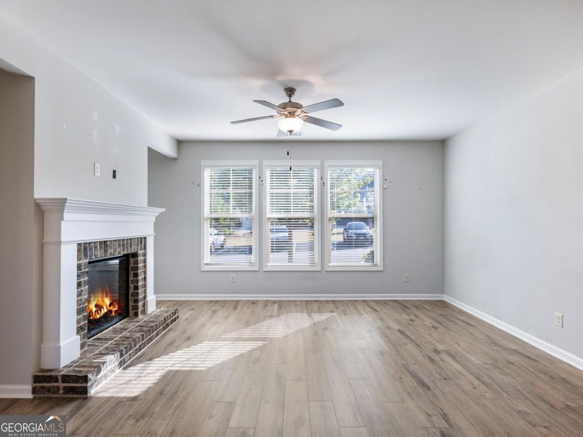 6026 Yacht Way Flowery Branch - Photo 16