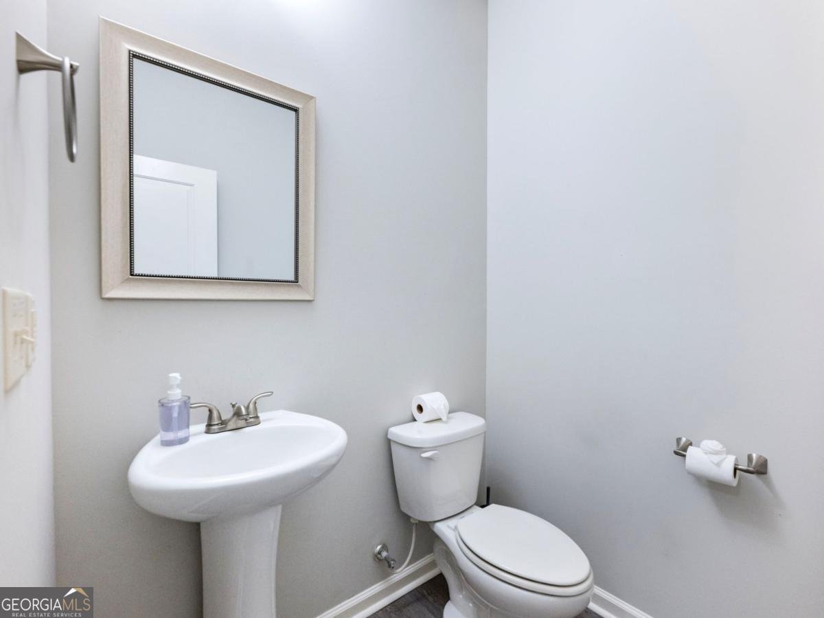 6026 Yacht Way Flowery Branch - Photo 20