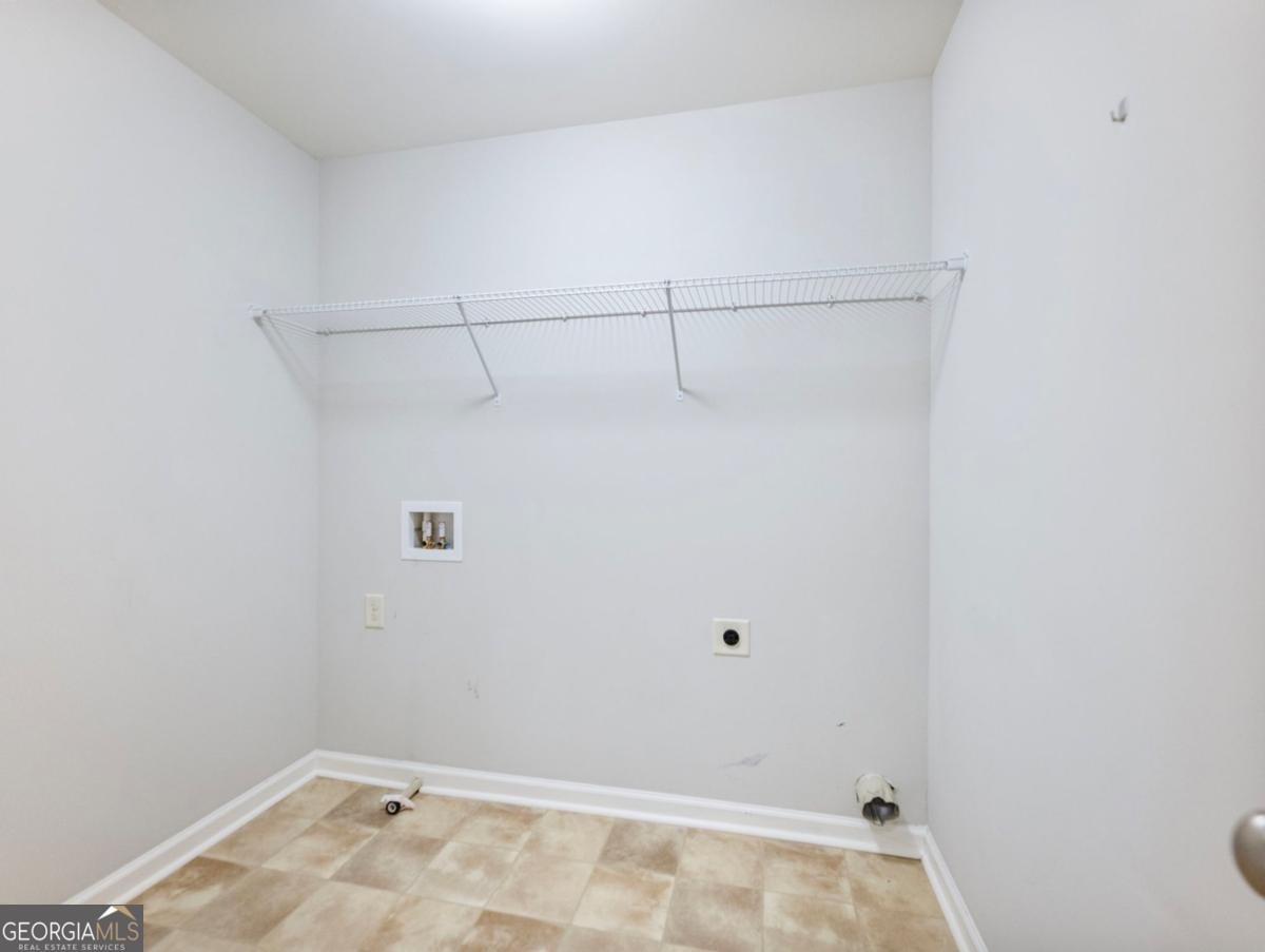 6026 Yacht Way Flowery Branch - Photo 33