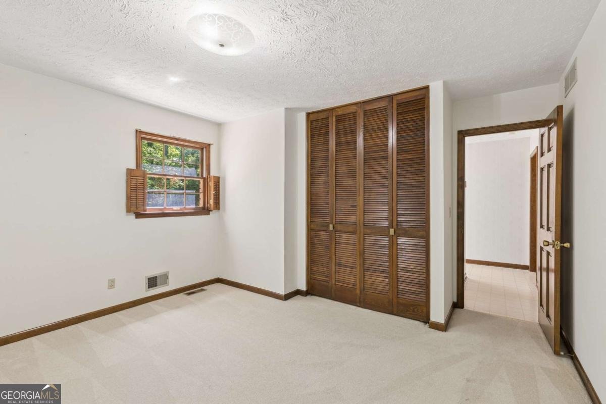 2450 Castle Lane Marietta - Photo 18