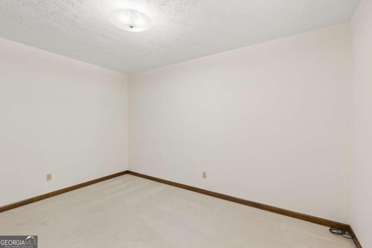 2450 Castle Lane Marietta - Photo 29