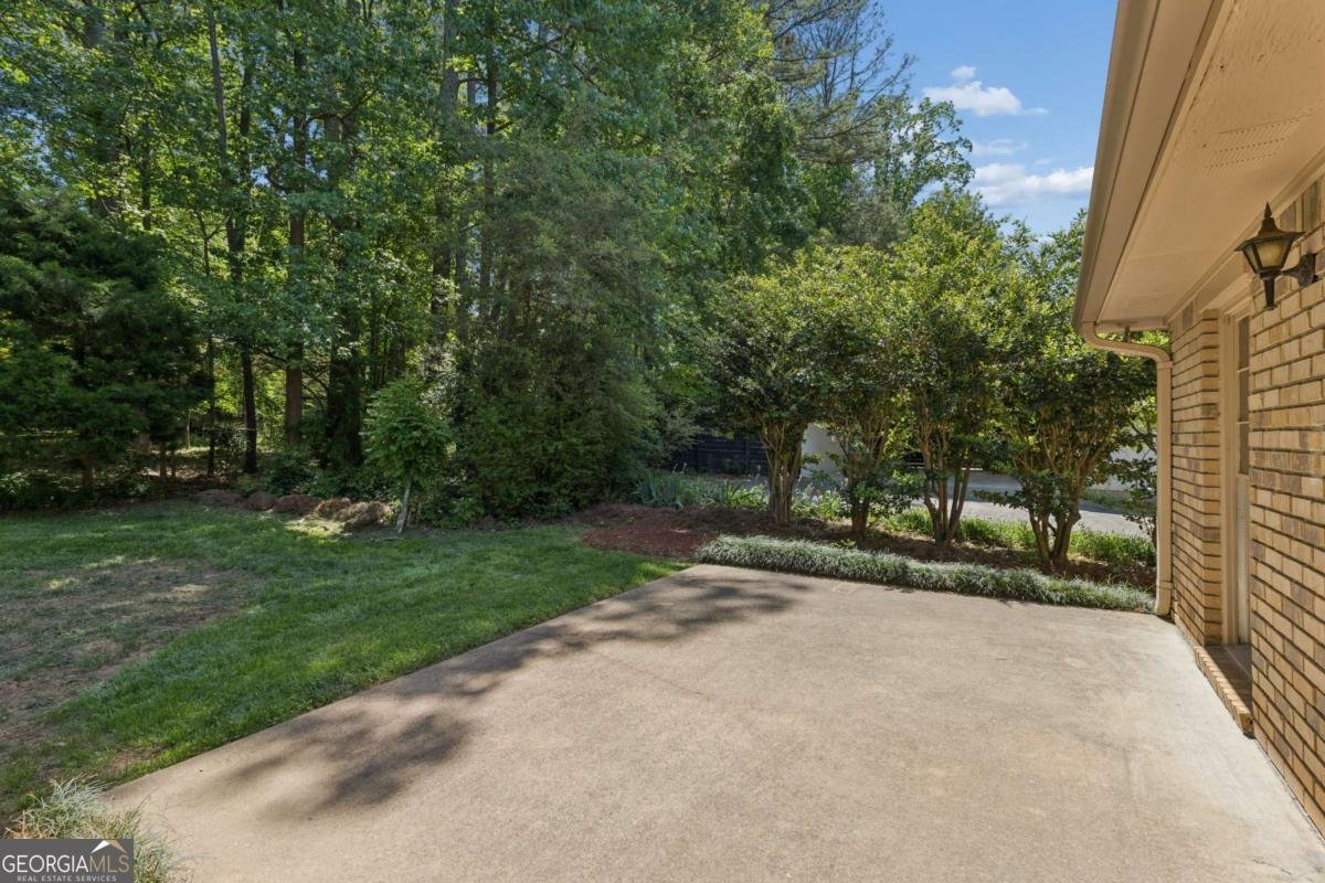 2450 Castle Lane Marietta - Photo 39