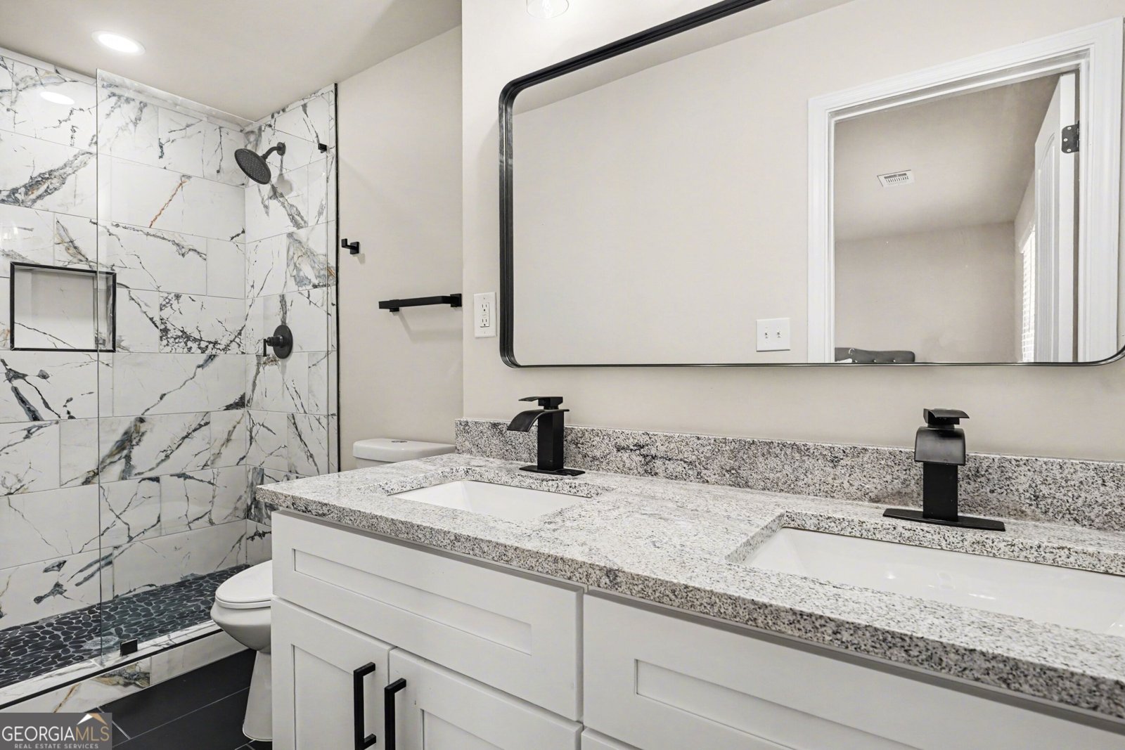 2330 Headland Drive East Point - Photo 10