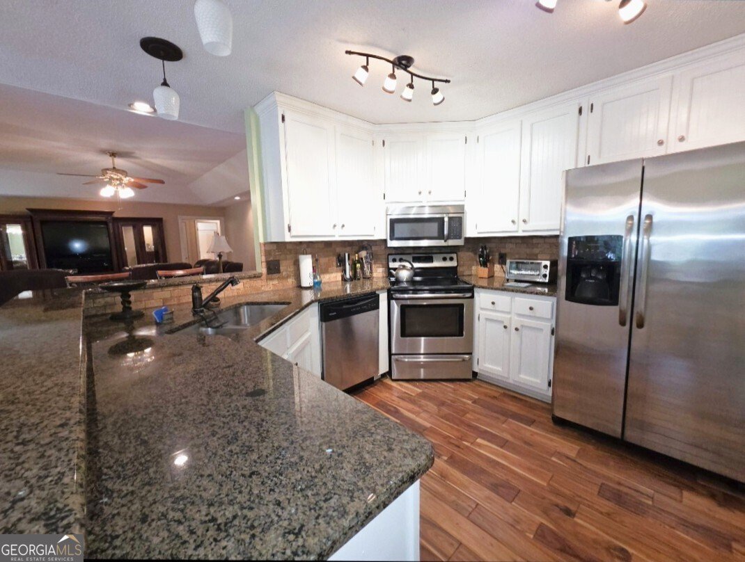 134 Sovereign Trail Brooks - Photo 8