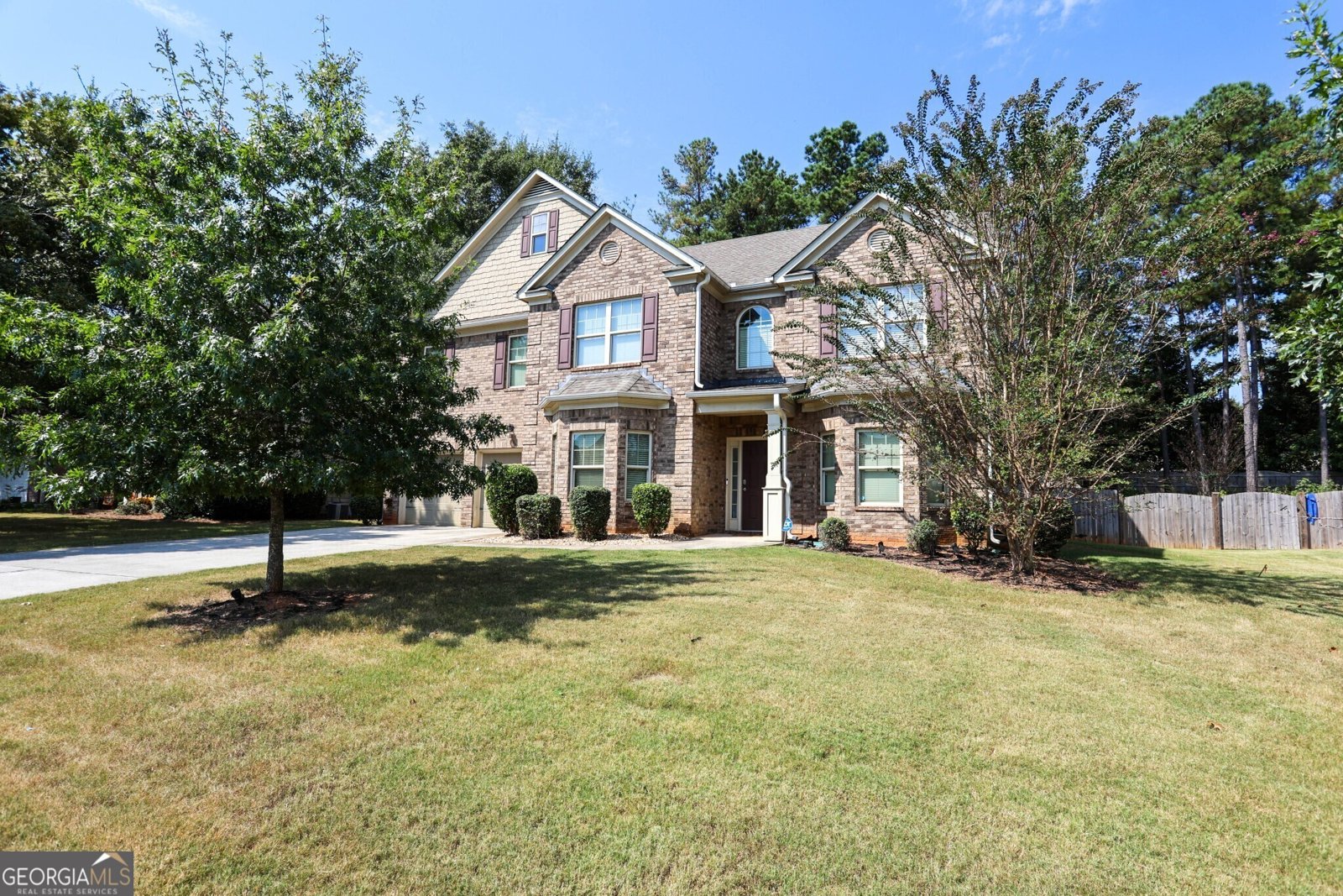 510 Summer Brooke Lane Fairburn - Photo 1