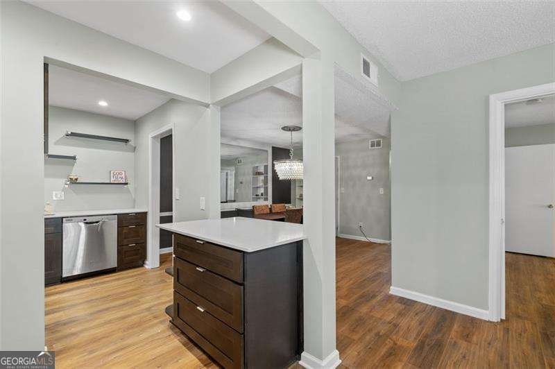 6851 Roswell Road Atlanta - Photo 1