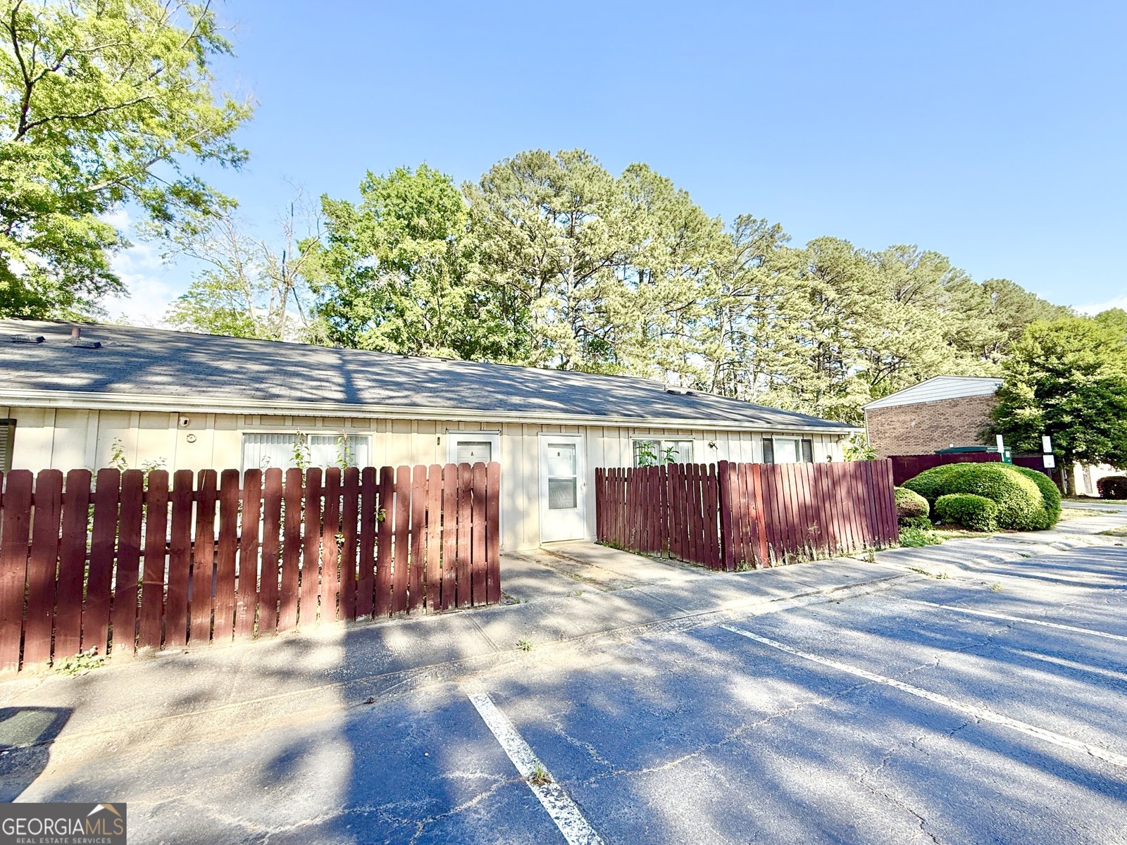 4701 Flat Shoals Road Union City - Photo 1