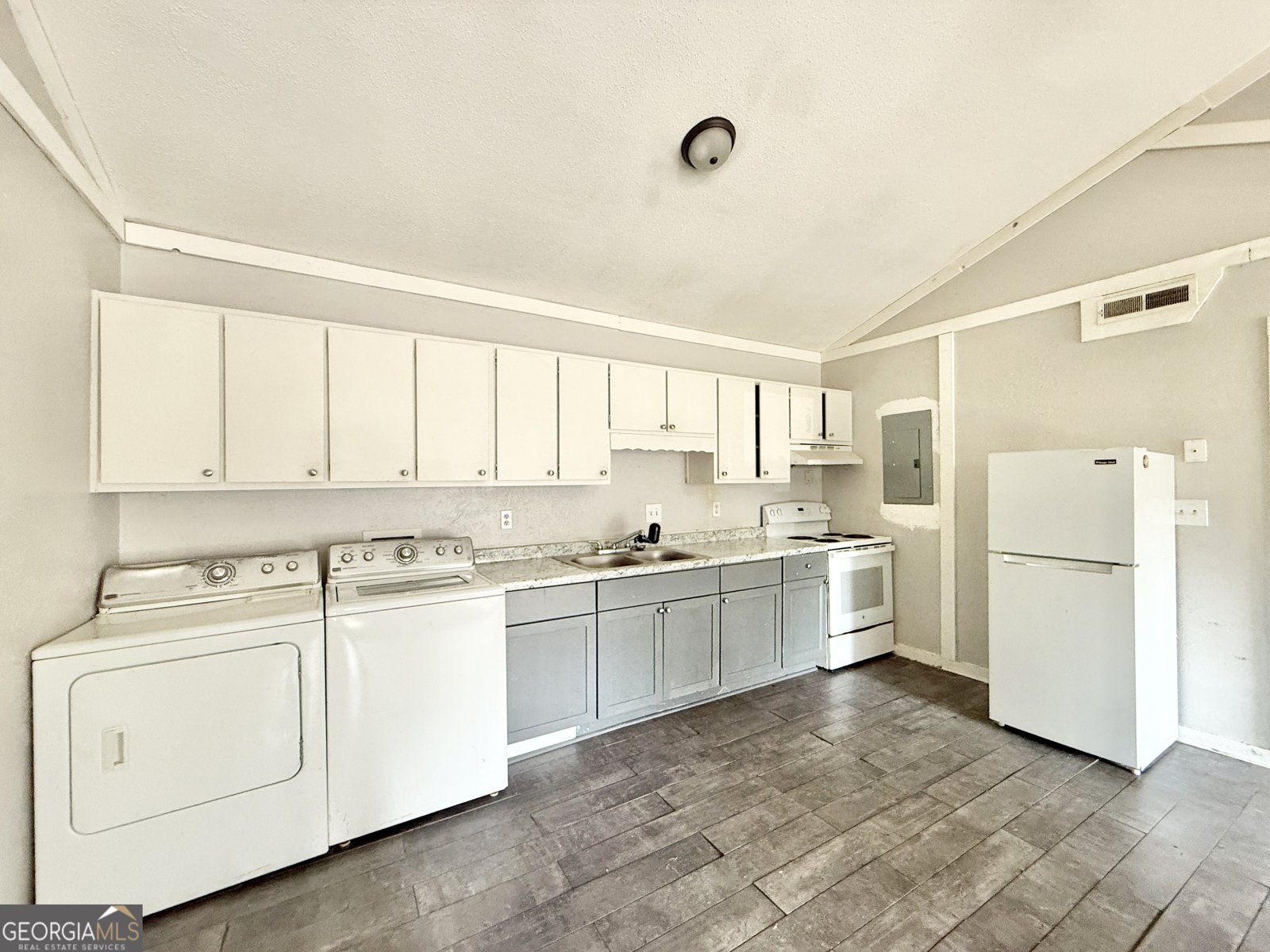 4701 Flat Shoals Road Union City - Photo 7