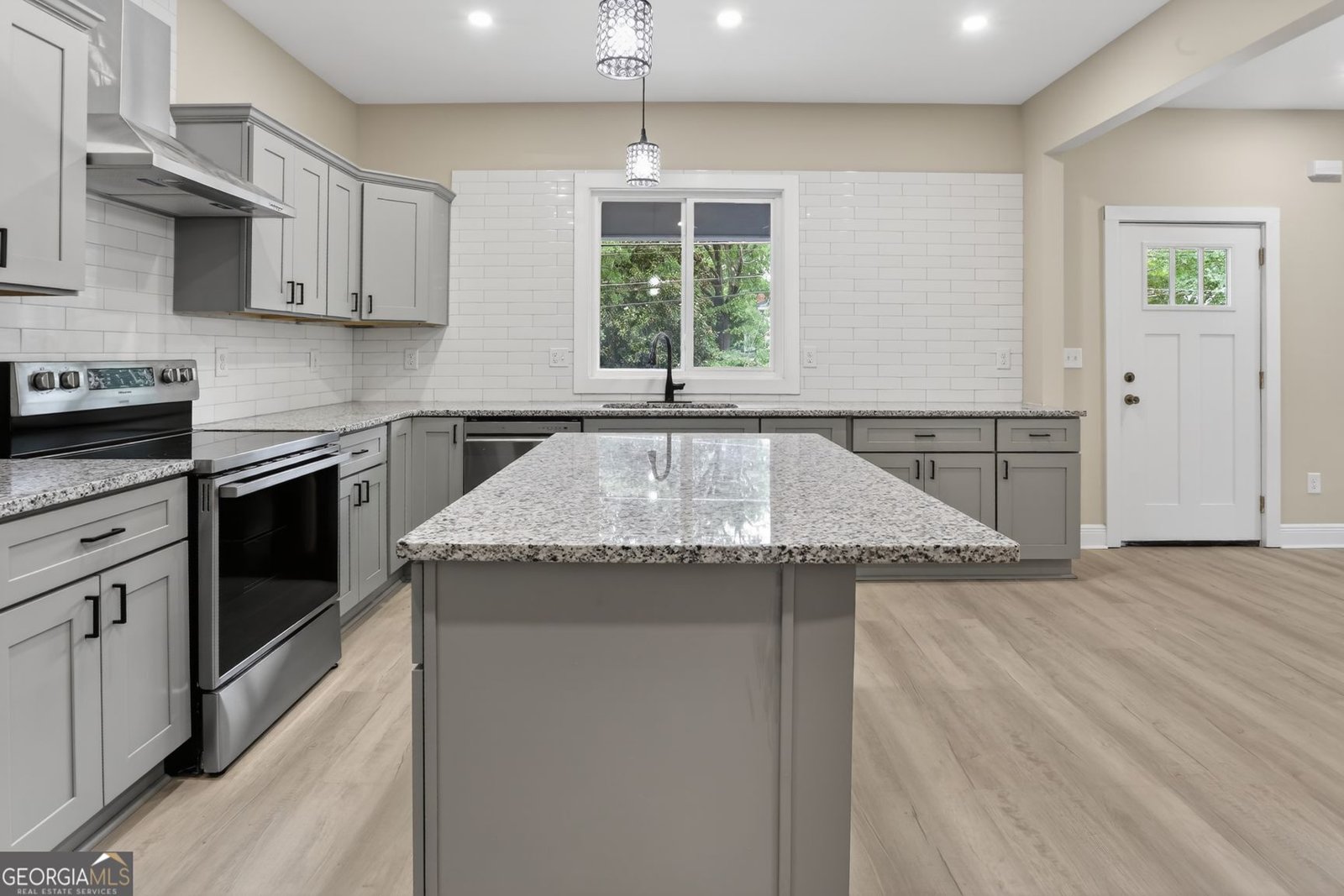 607 Solomon Street Griffin - Photo 18