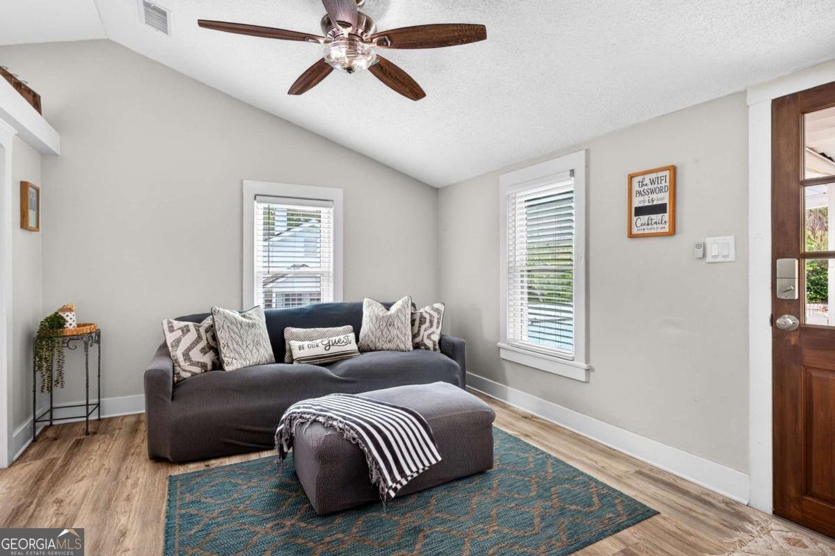 90 Varnedoe Avenue Garden City - Photo 38
