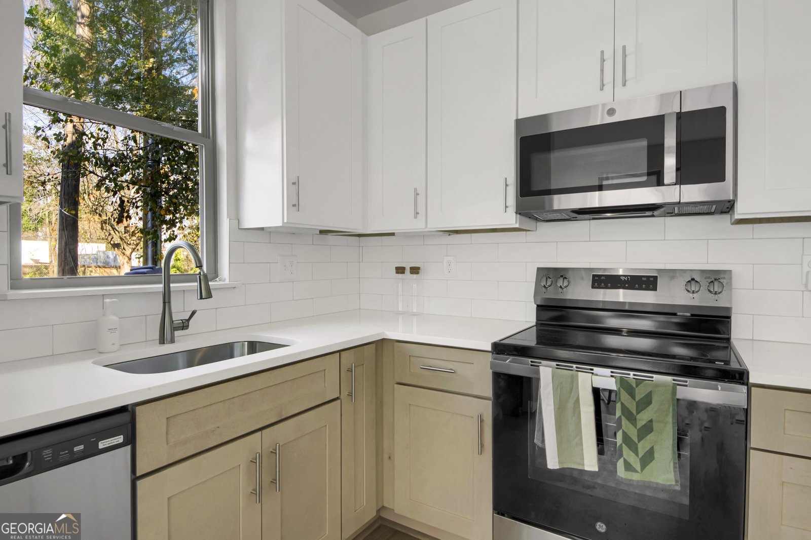 1070 Dill Avenue Atlanta - Photo 7