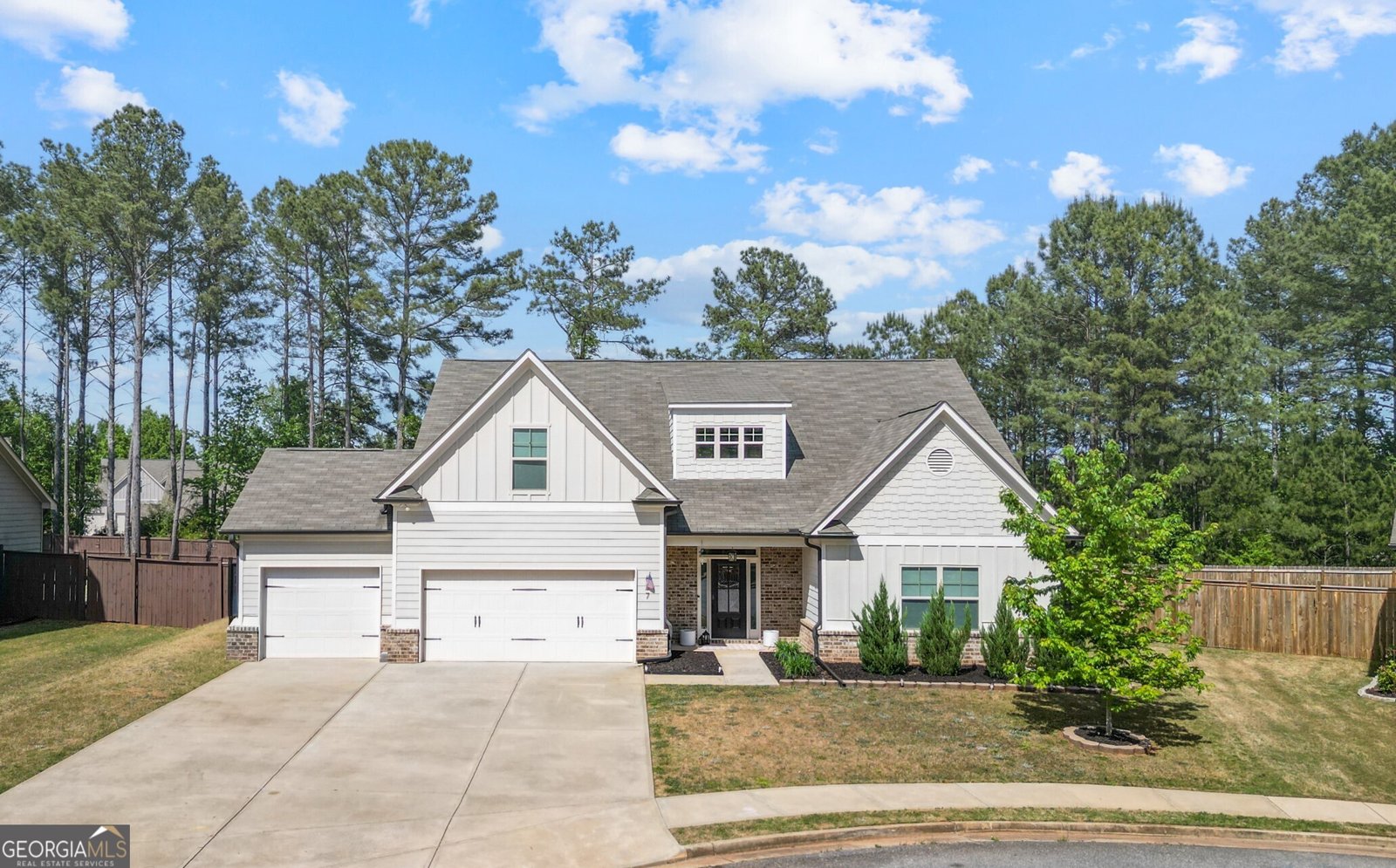 637 Cardigan Drive Hoschton - Photo 1