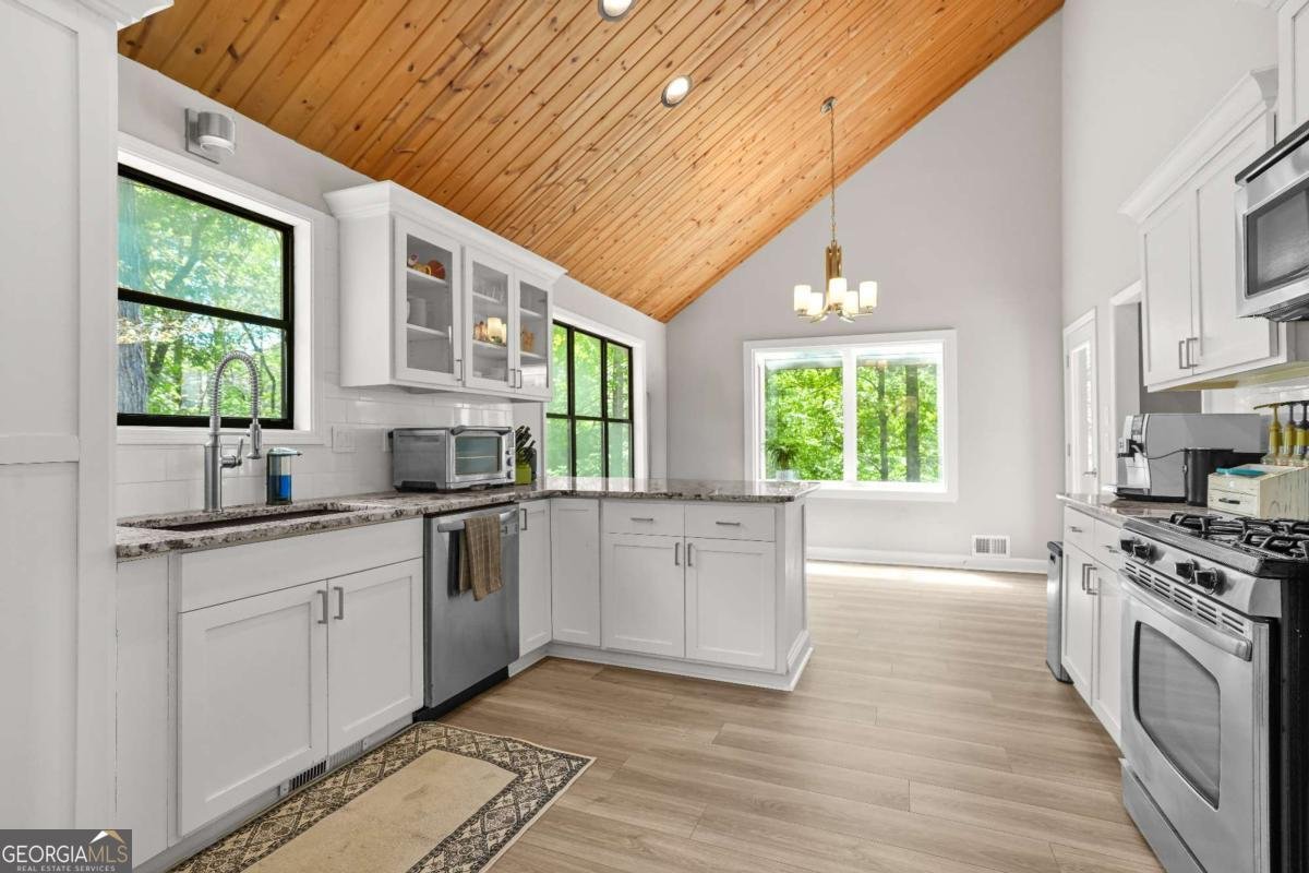 2451 Stockton Drive Marietta - Photo 12