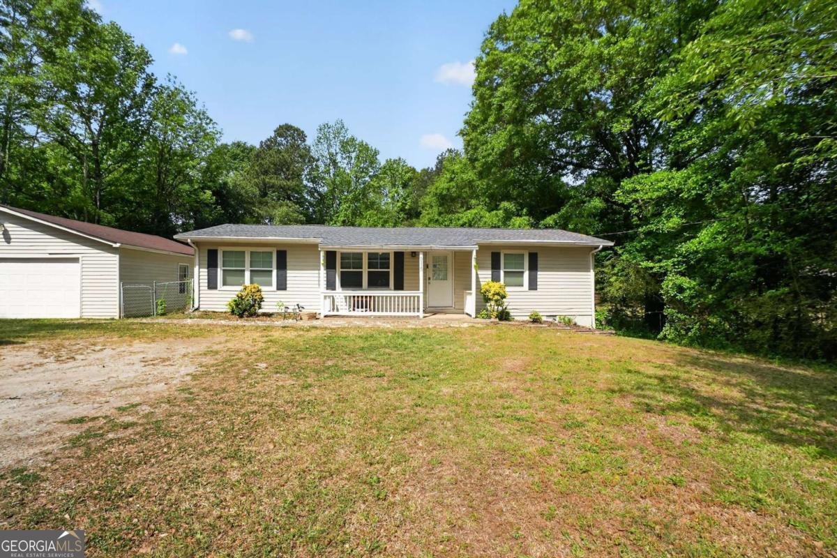 5115 Cascade Palmetto Highway Fairburn - Photo 1