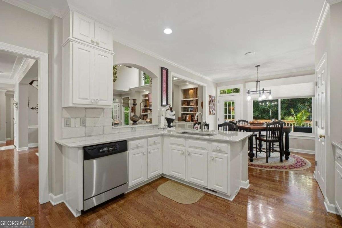 1850 Chattahoochee Run Drive Suwanee - Photo 6