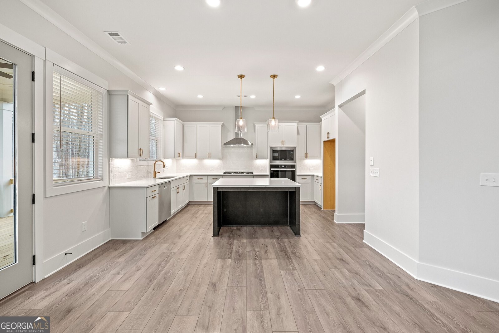 3390 Hillshire Drive Cumming - Photo 11