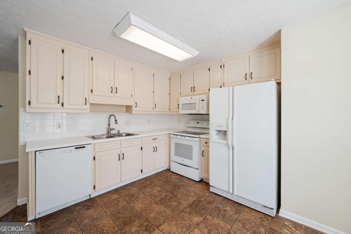 740 Jacoby Drive Loganville - Photo 17
