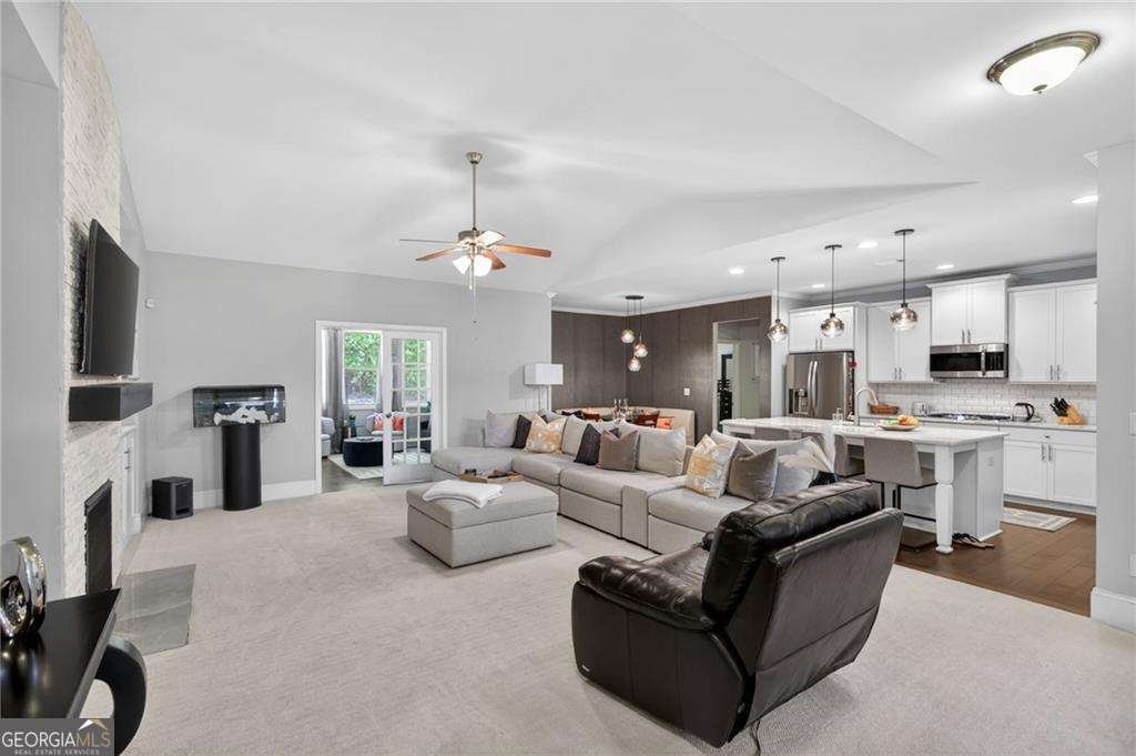 5688 Walnut Mill Lane Powder Springs - Photo 8